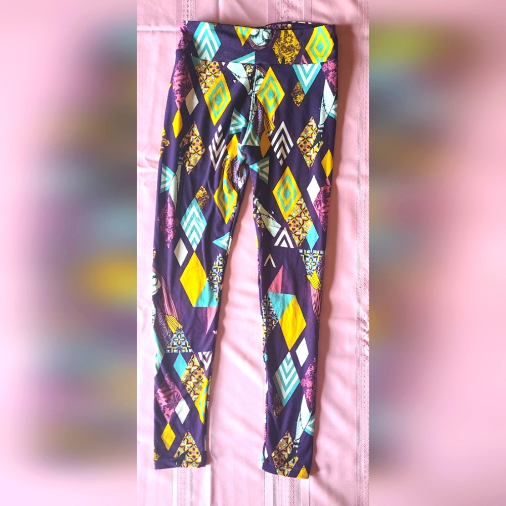 RARE DISNEY NIGHTMARE BEFORE CHRISTMAS SALLY PRINT LEGGINGS Women's sz One Size